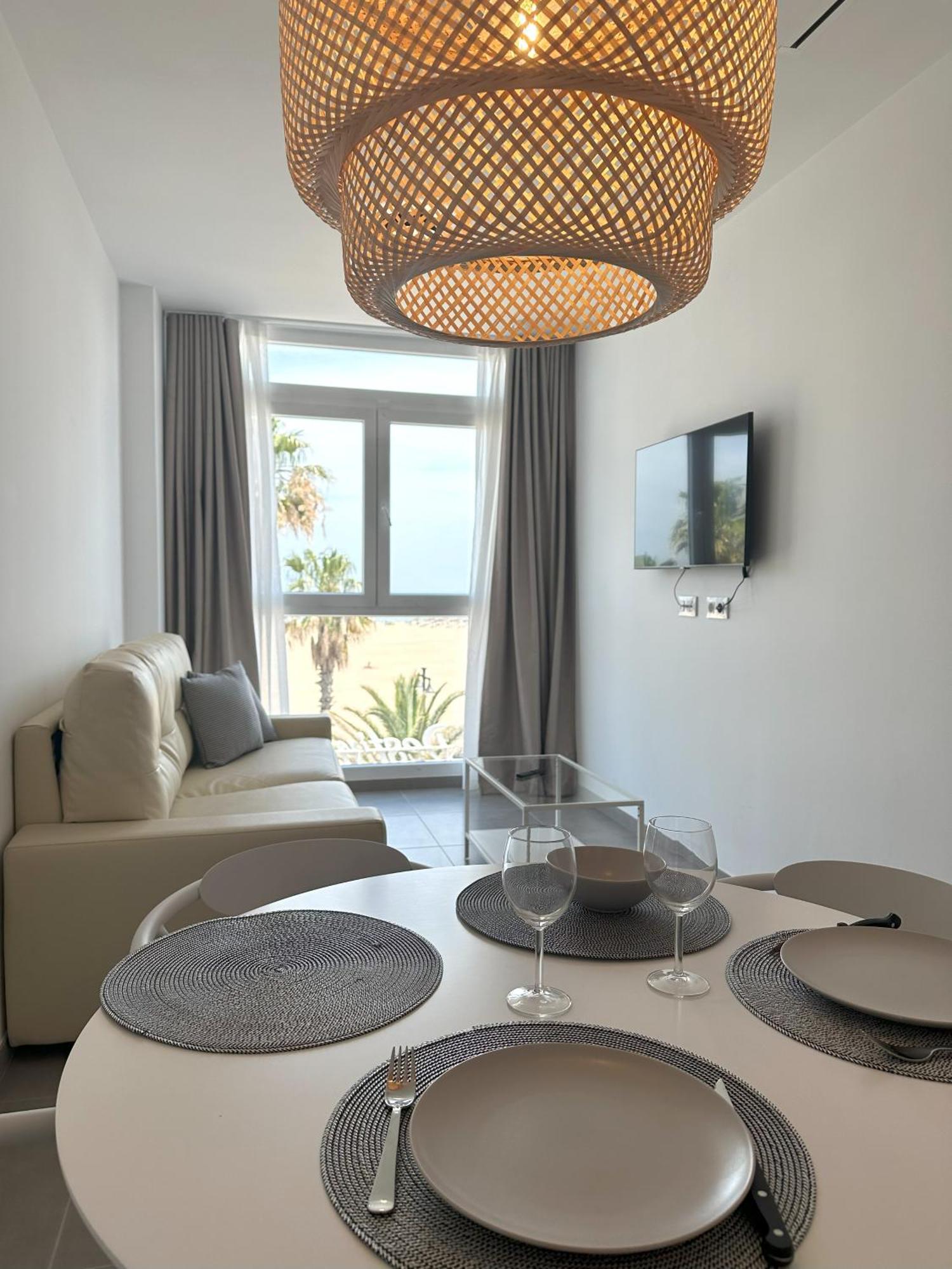 Almar 52 Suites Valencia Bagian luar foto