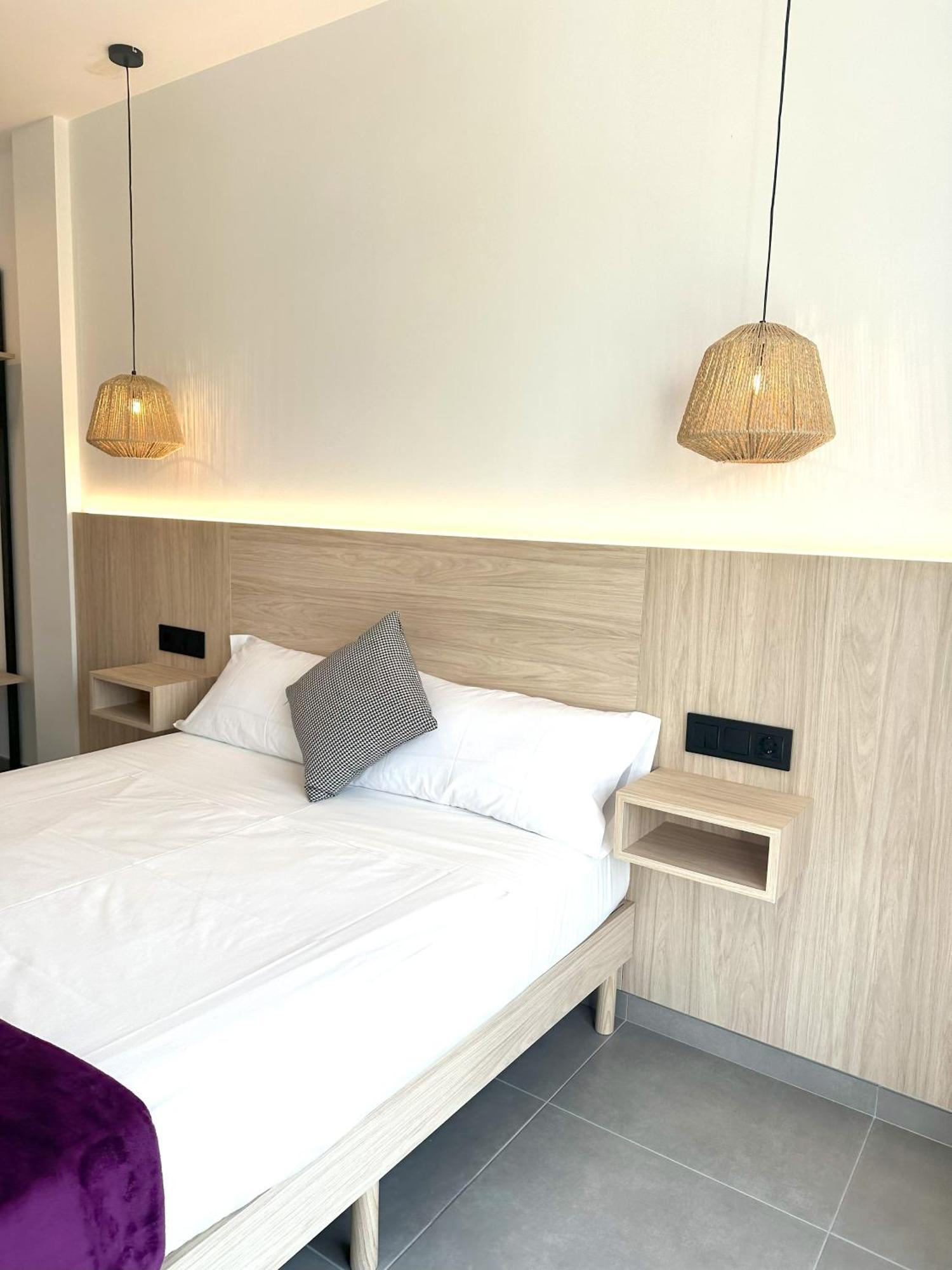 Almar 52 Suites Valencia Bagian luar foto