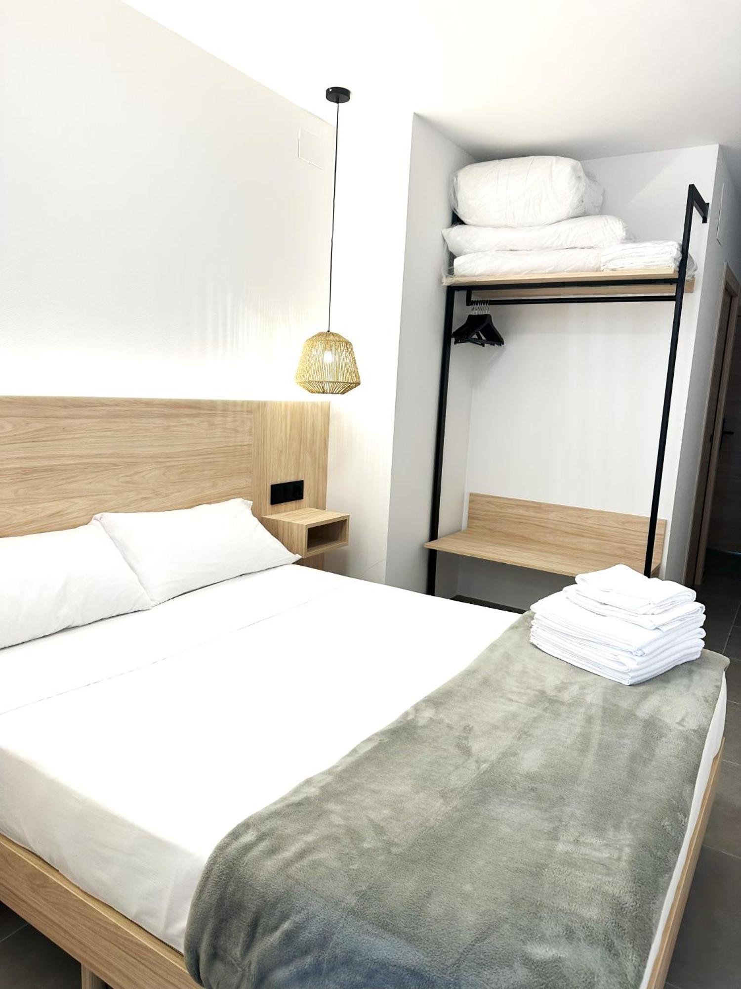 Almar 52 Suites Valencia Bagian luar foto