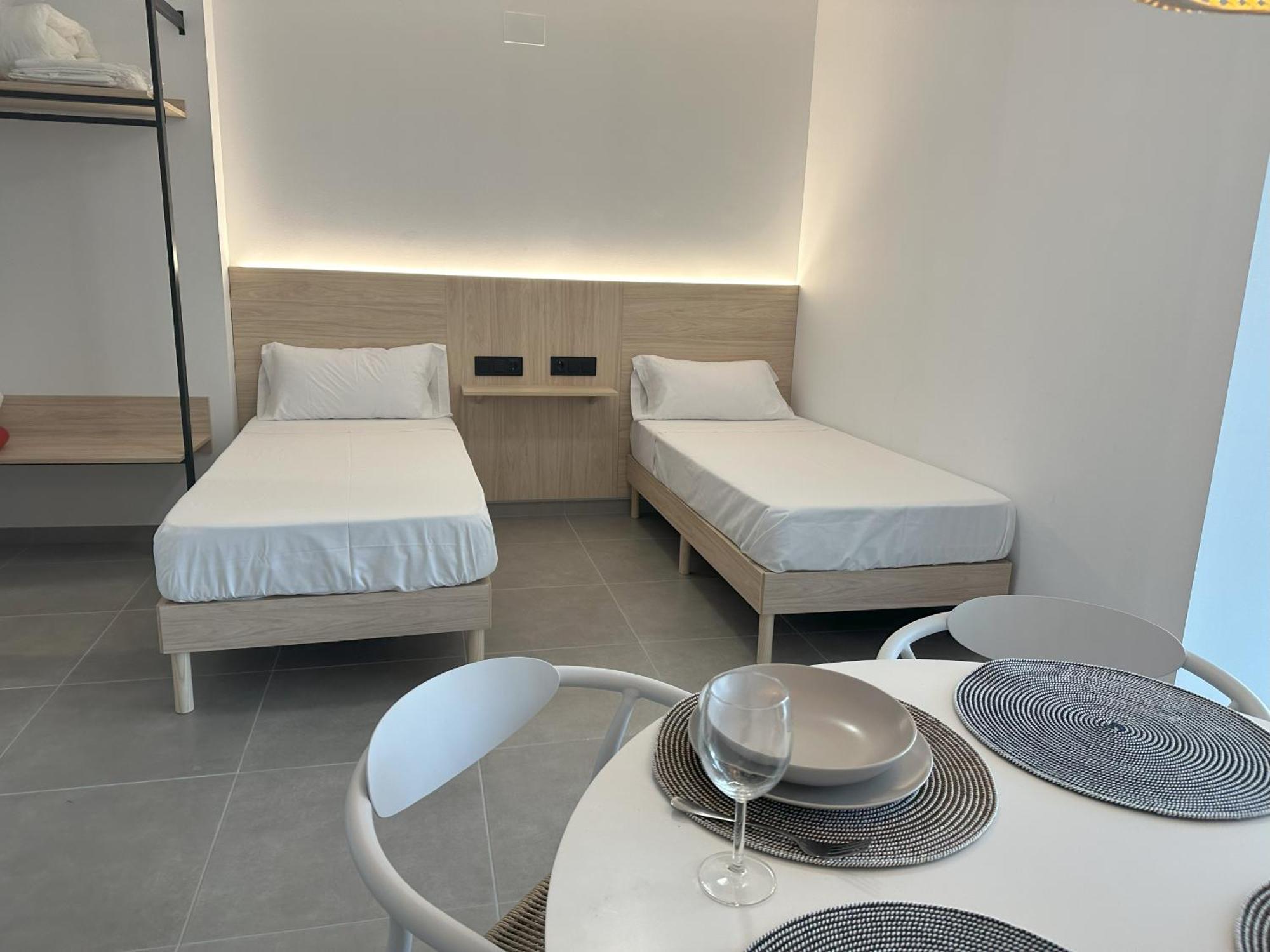 Almar 52 Suites Valencia Bagian luar foto